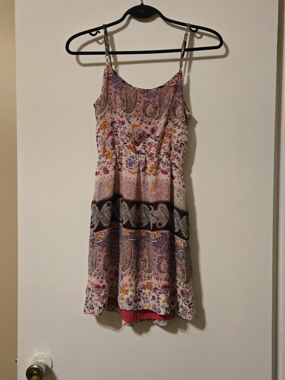 🎀Pink Ruffle Dress - Picture 3 of 4